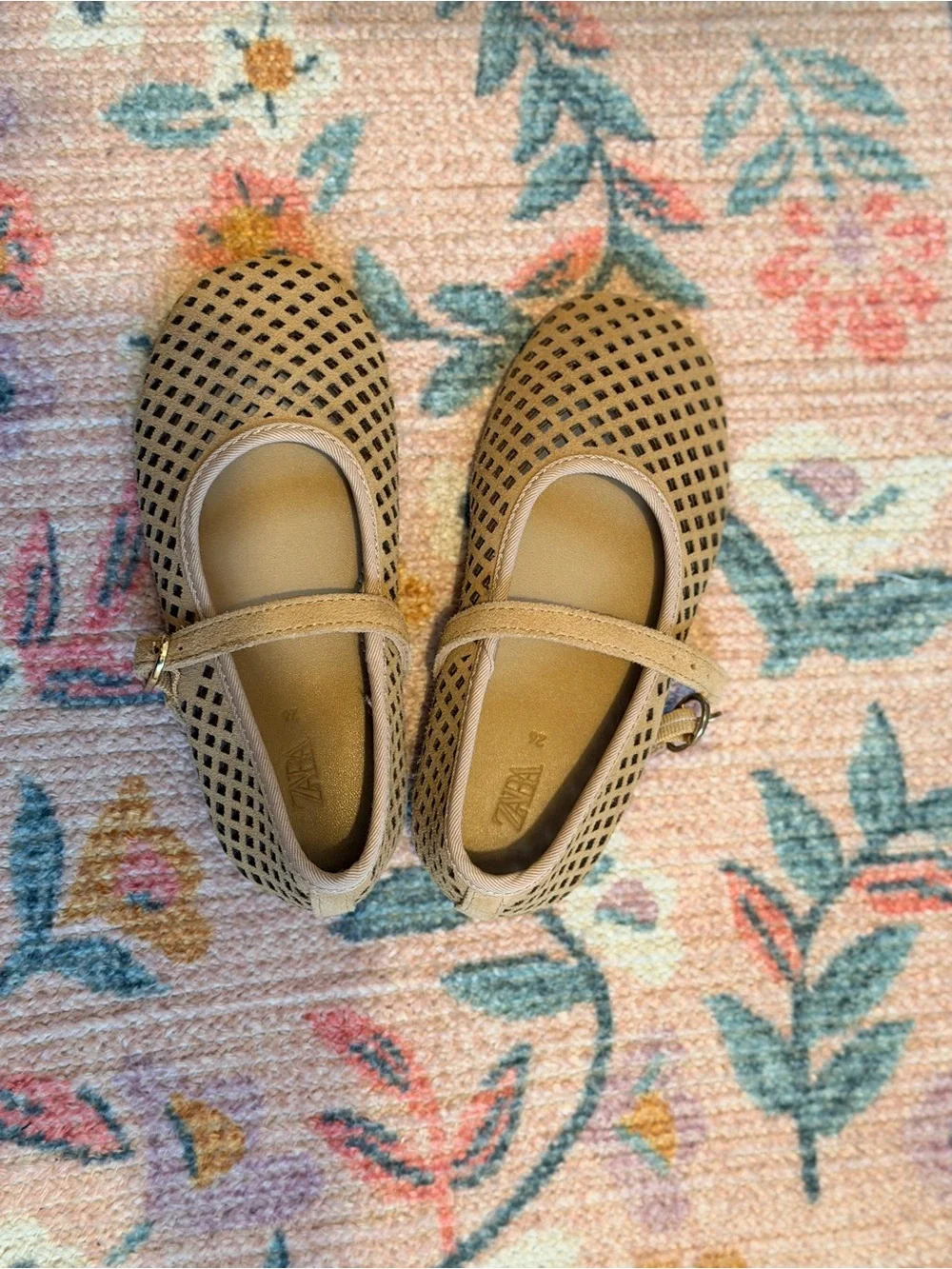 Zara Girls Beige Perforated Mary Jane Shoes